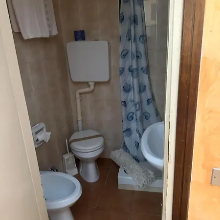 Luina 2* ستريزا